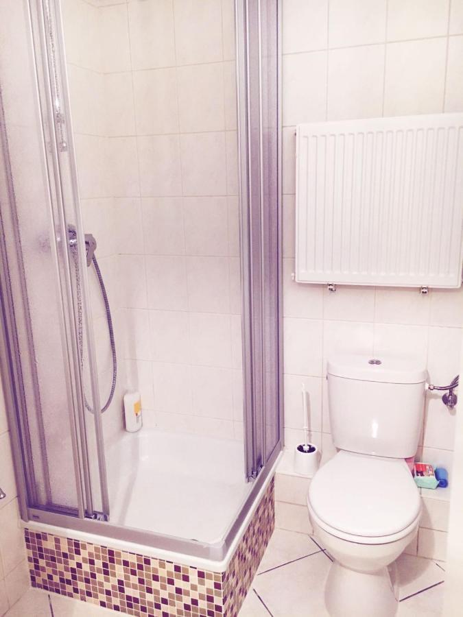 Cozy Studio Apart - King Bed - Netflix - Projector - Fast Wi-Fi Luxemburg Exteriör bild